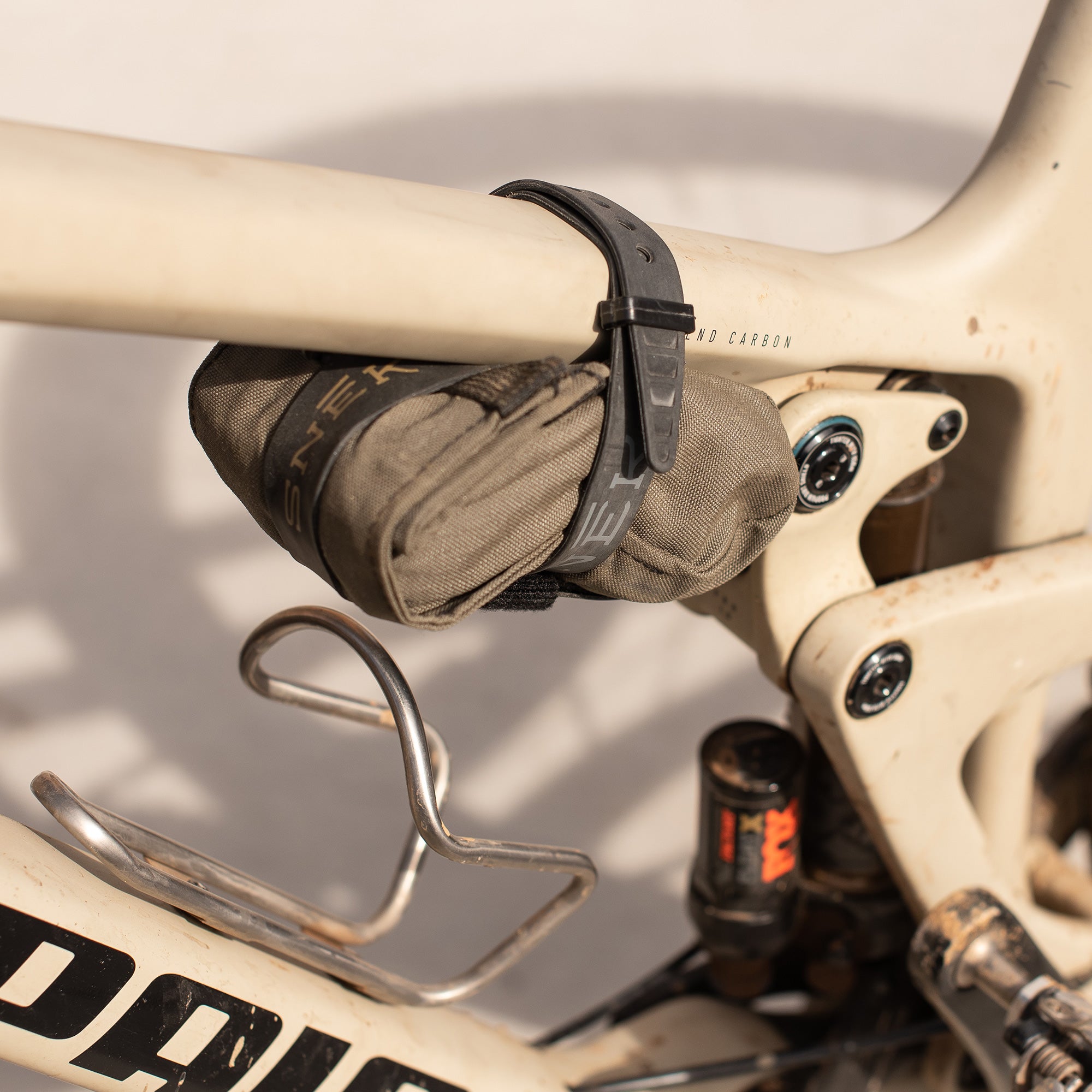 Bicycle Saddle Bag Frame Bag with Roll Top Closure Sn k Cycling